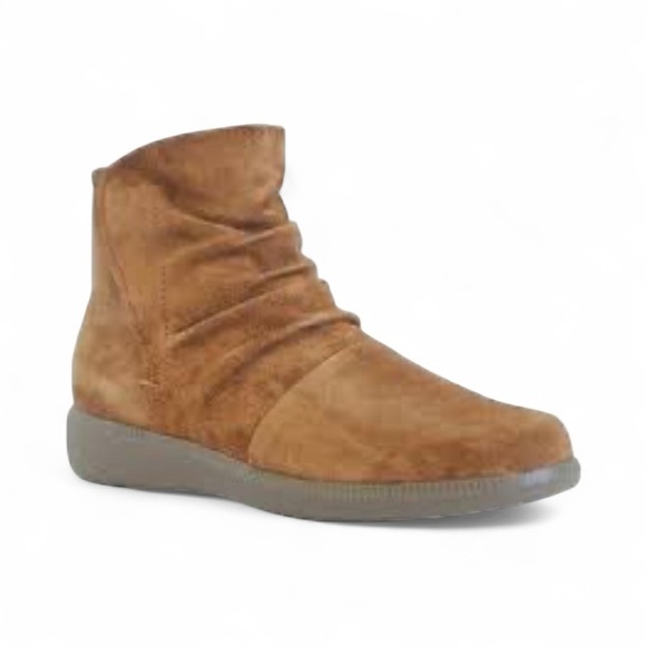 Munro Shoes - Munro Water Resistant Scout Bootie in brown suede NWOB